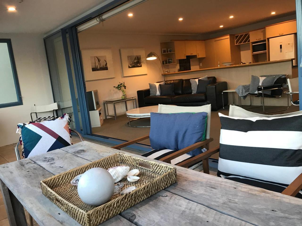 Perano On The Quay Apartment Пиктън Екстериор снимка
