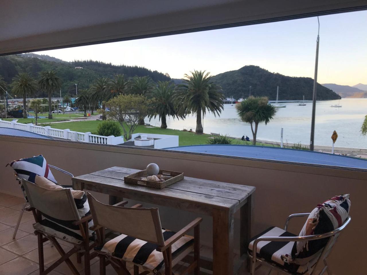 Perano On The Quay Apartment Пиктън Екстериор снимка